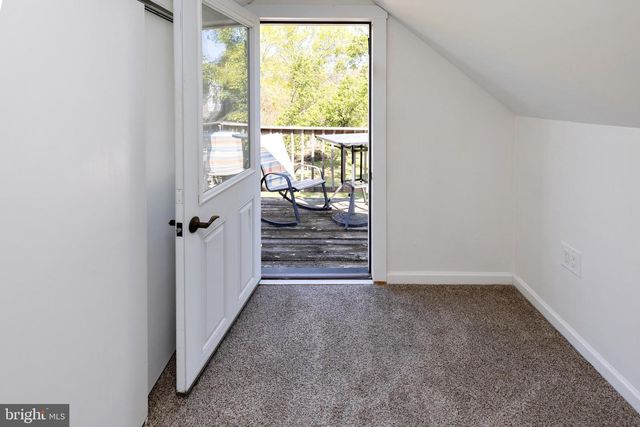 17 LISA DR, Blackwood, NJ 08012