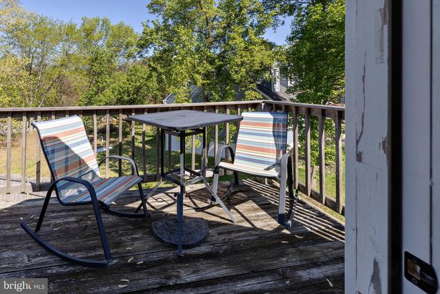 17 LISA DR, Blackwood, NJ 08012