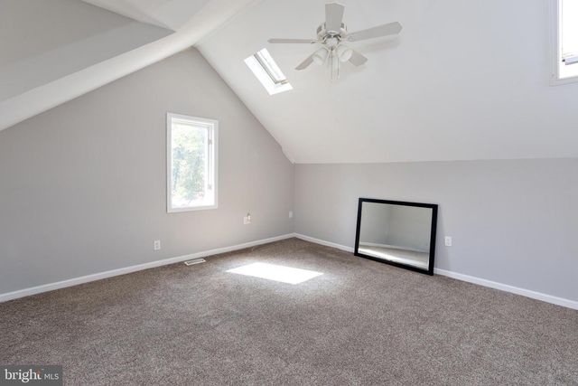 17 LISA DR, Blackwood, NJ 08012