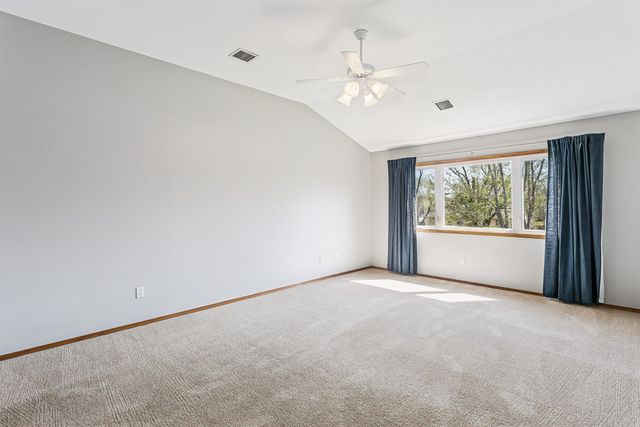 232 Bent Tree Ct, Andover, KS 67002