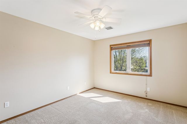 232 Bent Tree Ct, Andover, KS 67002