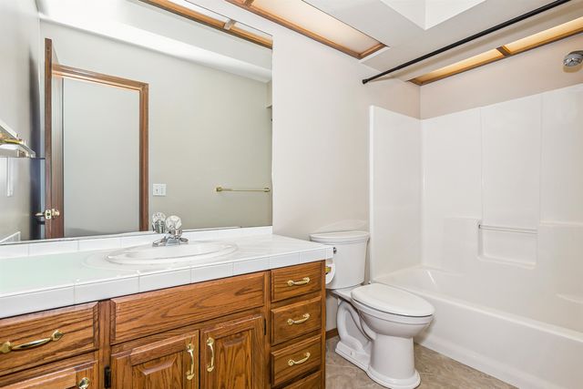 232 Bent Tree Ct, Andover, KS 67002