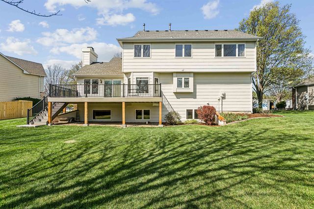 232 Bent Tree Ct, Andover, KS 67002