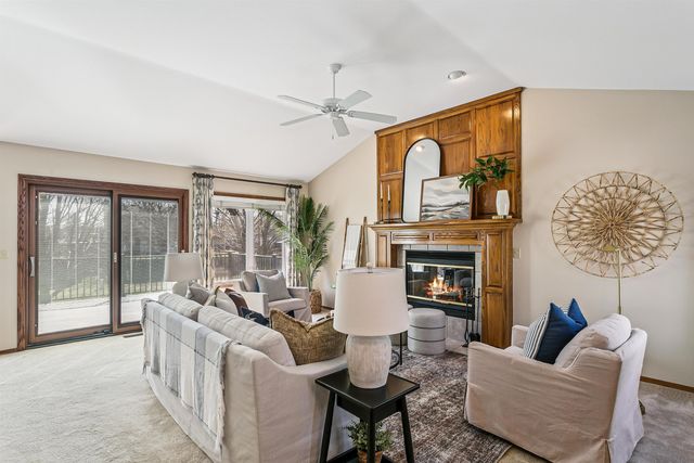 232 Bent Tree Ct, Andover, KS 67002