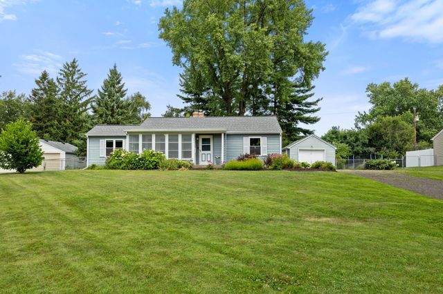 891 Edgewater Avenue, Shoreview, MN 55126