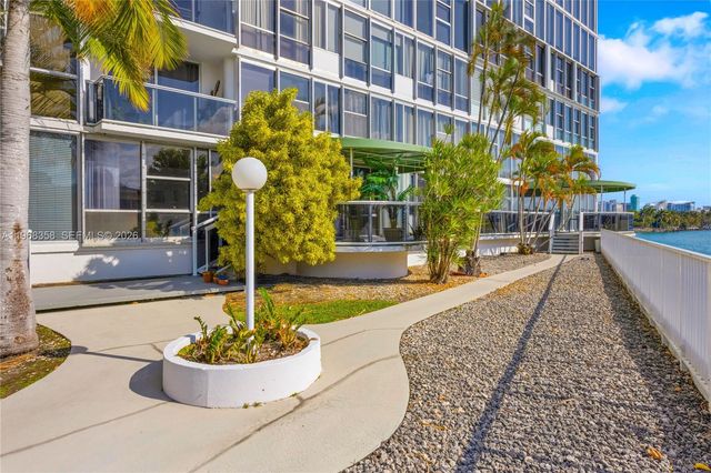 900 Bay Dr 125, Miami Beach, FL 33141