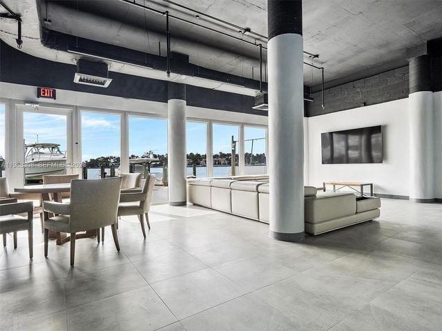 900 Bay Dr 125, Miami Beach, FL 33141