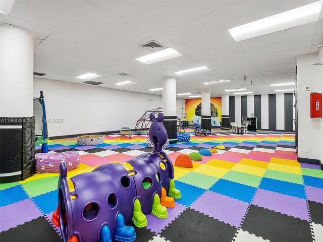 900 Bay Dr 125, Miami Beach, FL 33141