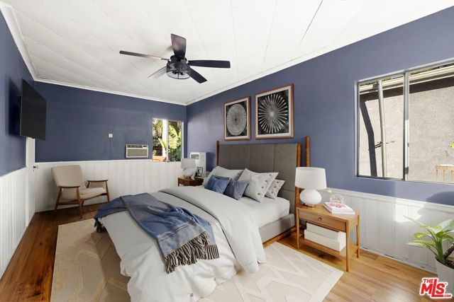 2243 India Street, Los Angeles, CA 90039