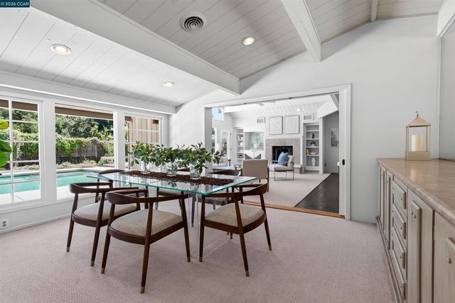 12 E Altarinda, Orinda, CA 94563