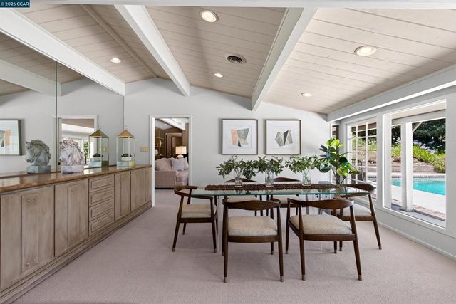 12 E Altarinda, Orinda, CA 94563