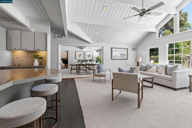 12 E Altarinda, Orinda, CA 94563