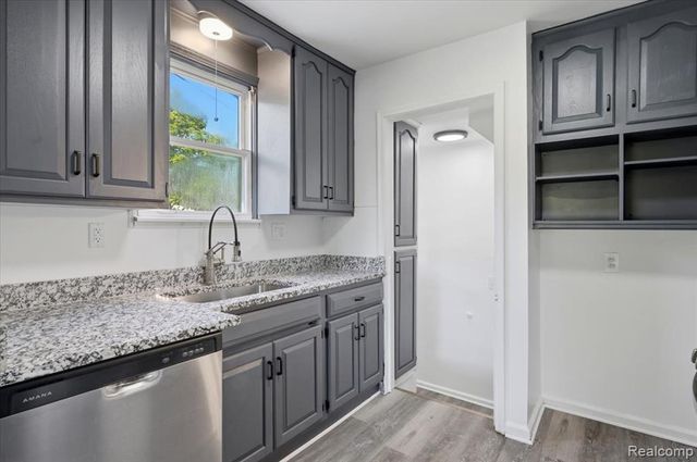 2978 Bailey Avenue, Lincoln Park, MI 48146