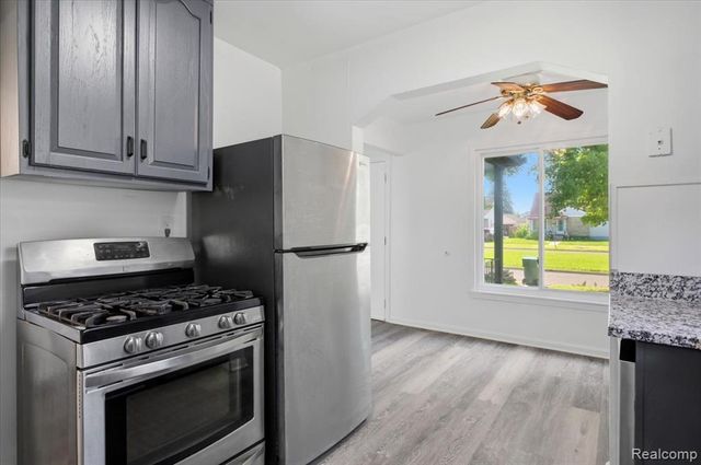 2978 Bailey Avenue, Lincoln Park, MI 48146