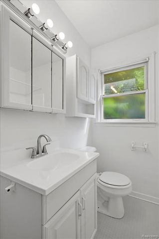 2978 Bailey Avenue, Lincoln Park, MI 48146