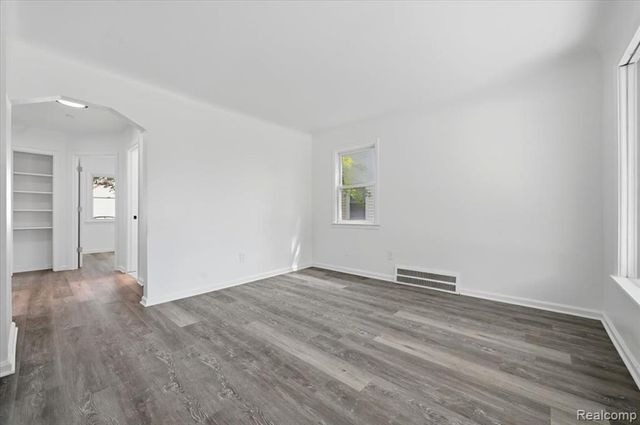 2978 Bailey Avenue, Lincoln Park, MI 48146