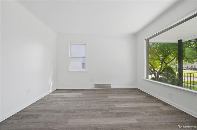 2978 Bailey Avenue, Lincoln Park, MI 48146