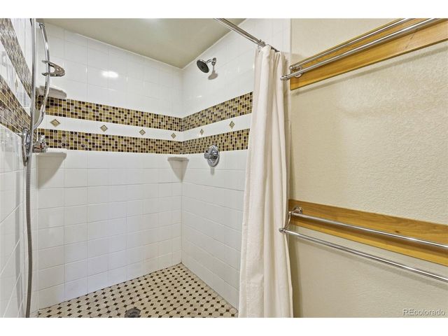 382 Largo Ave, Palmer Lake, CO 80133
