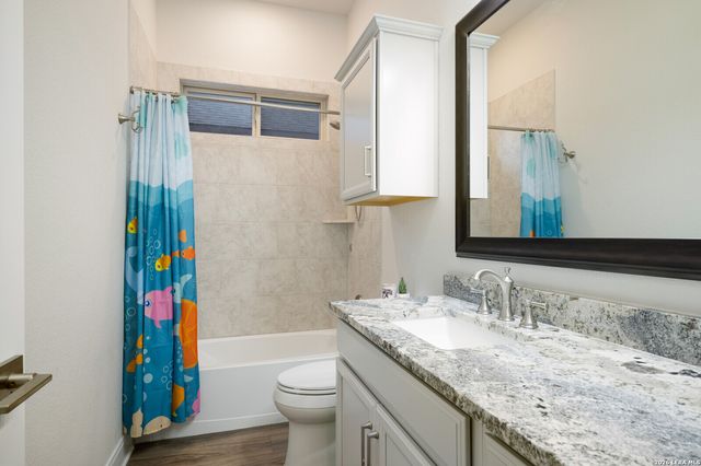 222 Sigel, New Braunfels, TX 78132