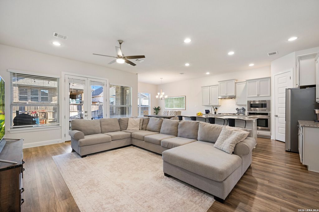 222 Sigel, New Braunfels, TX 78132