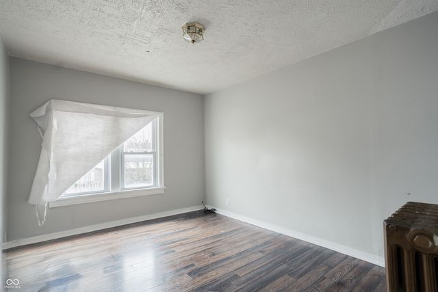 810 E 8th Street, Anderson, IN 46012