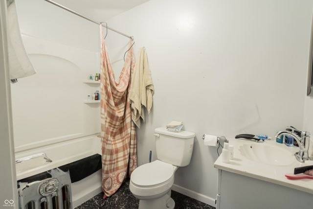 810 E 8th Street, Anderson, IN 46012