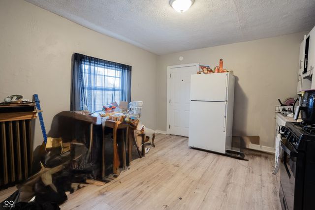 810 E 8th Street, Anderson, IN 46012