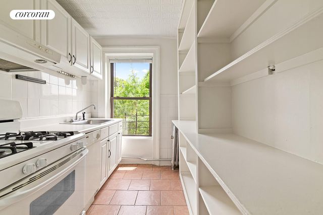 140 PROSPECT Place, New York City, NY 11217