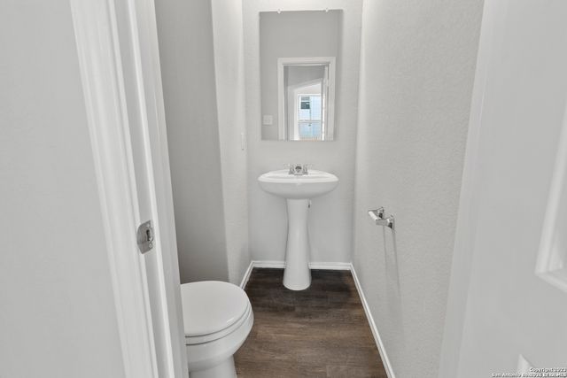 2434 Dry Moss, San Antonio, TX 78224