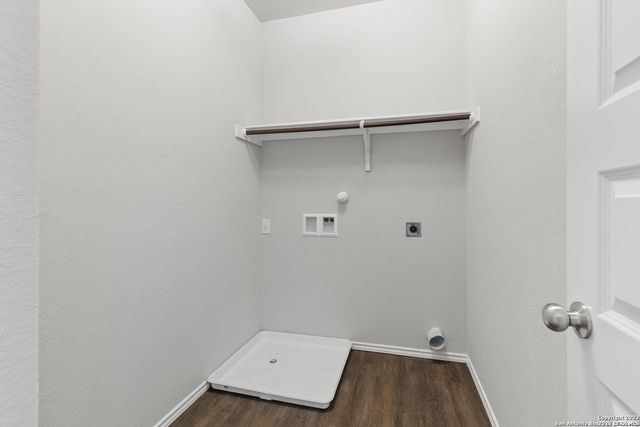 2434 Dry Moss, San Antonio, TX 78224