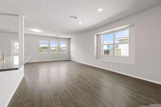 2434 Dry Moss, San Antonio, TX 78224