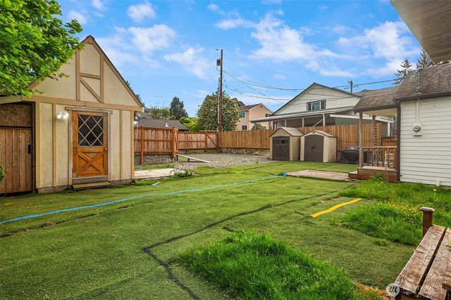618 Alder Street, Edmonds, WA 98020