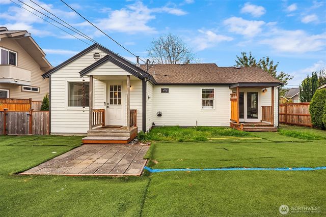 618 Alder Street, Edmonds, WA 98020