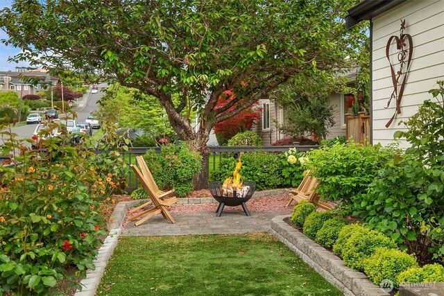 618 Alder Street, Edmonds, WA 98020