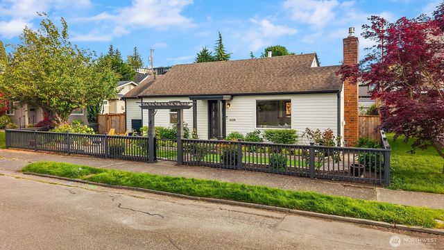 618 Alder Street, Edmonds, WA 98020