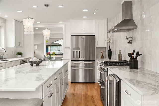 618 Alder Street, Edmonds, WA 98020