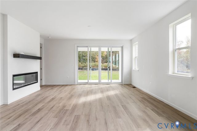 2249 Kennington Pky, Aylett, VA 23009