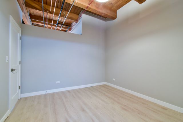 11 E Illinois Street 401, Chicago, IL 60611