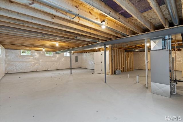 41 Millwell Drive, Maryland Heights, MO 63043