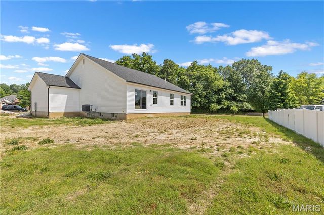 41 Millwell Drive, Maryland Heights, MO 63043