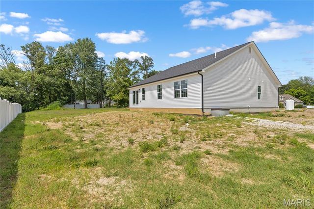 41 Millwell Drive, Maryland Heights, MO 63043