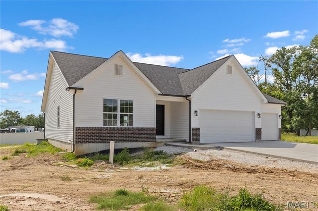 41 Millwell Drive, Maryland Heights, MO 63043
