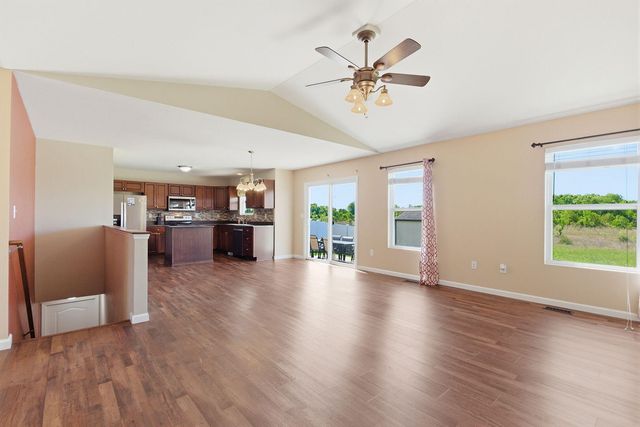107 CHESTNUT RIDGE DR, Wright City, MO 63390