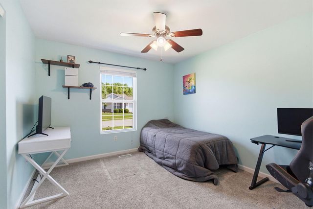 107 CHESTNUT RIDGE DR, Wright City, MO 63390