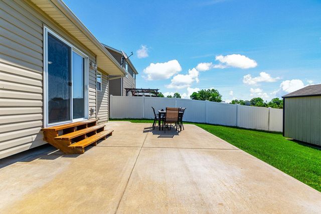 107 CHESTNUT RIDGE DR, Wright City, MO 63390