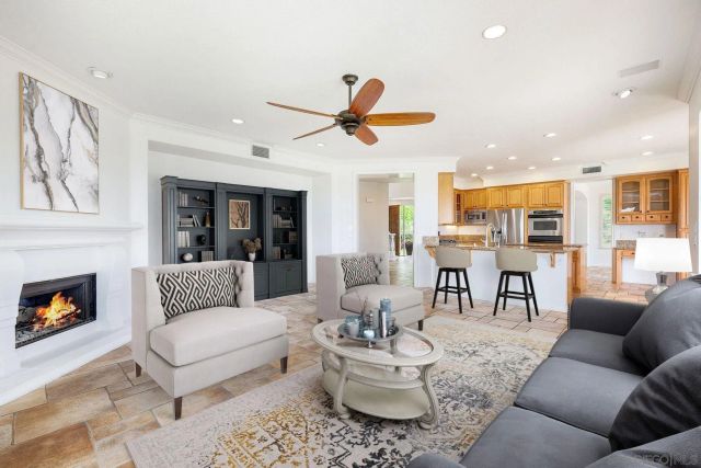 11211 Windbrook Way, San Diego, CA 92131