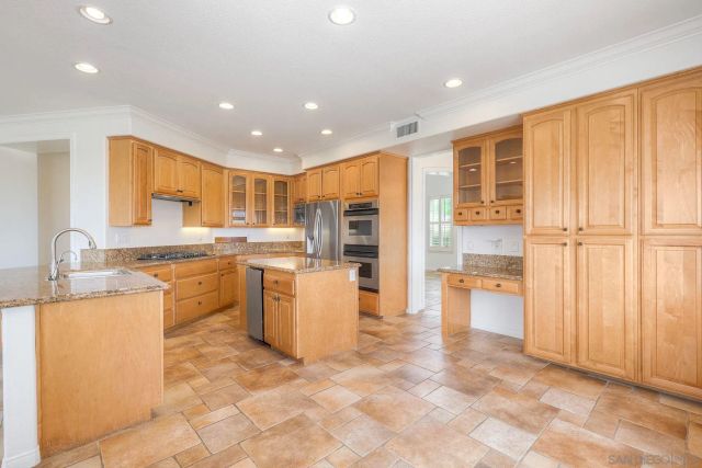 11211 Windbrook Way, San Diego, CA 92131