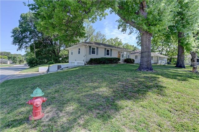 1946 Cherokee Street, Leavenworth, KS 66048