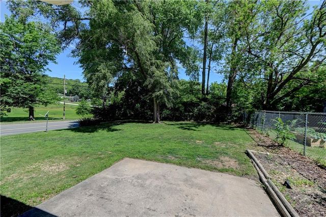 1946 Cherokee Street, Leavenworth, KS 66048