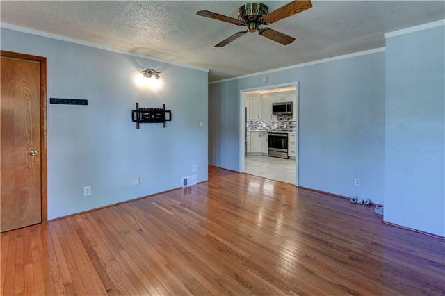 1946 Cherokee Street, Leavenworth, KS 66048
